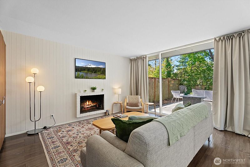 4th image of 719 721 N 38th Street