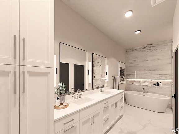 3rd image of 1121 S Main St #403