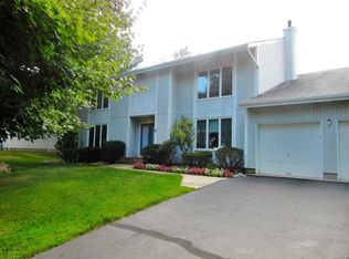 4 Harvard Ct, Oakhurst, NJ 07755