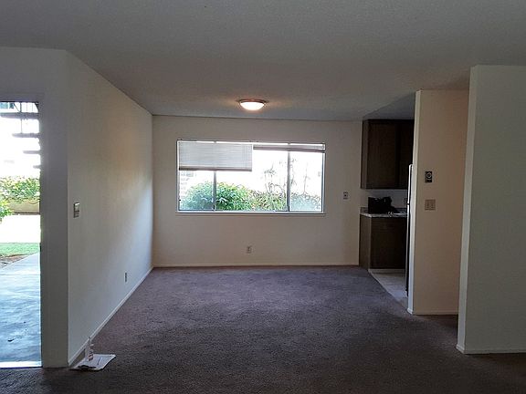 2nd image of 1296 & 1306 Galleon Way #1306-3