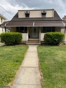 70 E Somerset St, Raritan, NJ, 08869