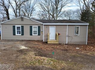 12 Baxter Rd, Clinton, CT 06413