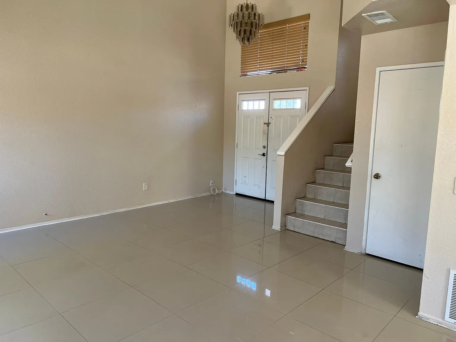 4 bed, 1544 sqft, $2,500 — Photo 4