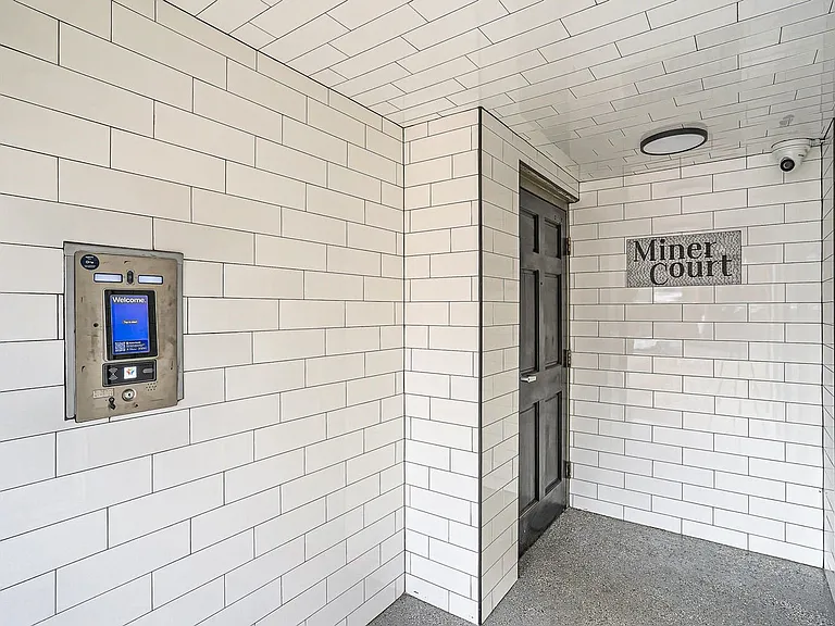 Miner Court — Photo 46