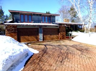 1414 W Skyline Dr, Madison, WI 53705