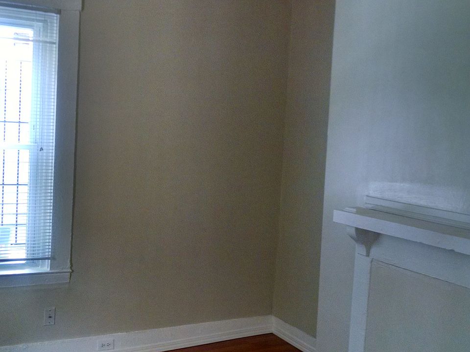 1st image of 3155 Van Buren Ave