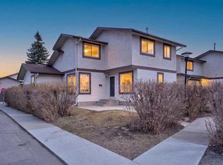 75 N Templemont Way NE #7, Calgary, AB T1Y5K8