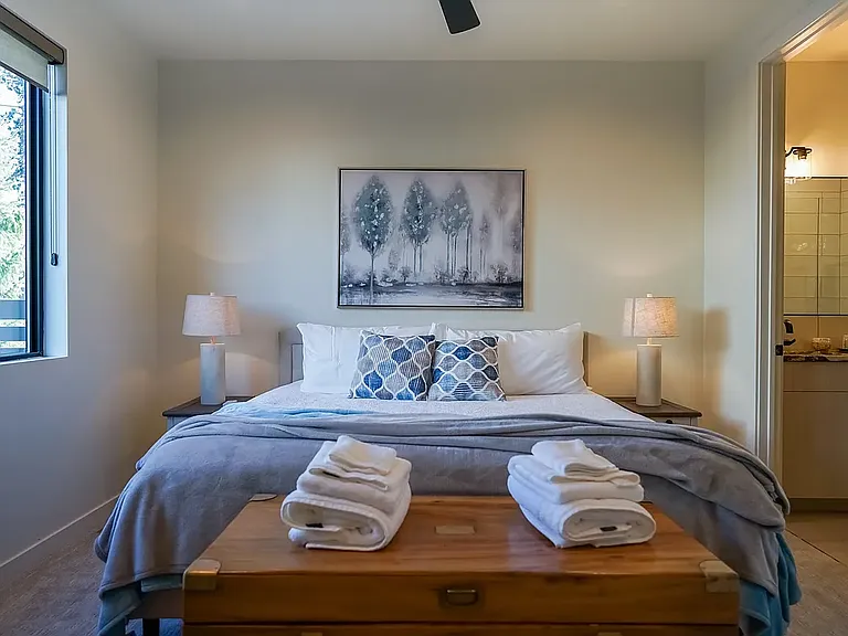 3242 N Rosalia Rd — Photo 14