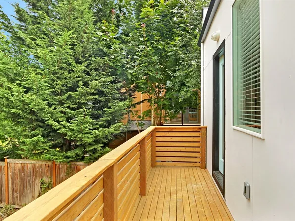 2608, 2608 S Lane St APT 6, Seattle, WA 98144