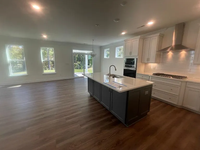 3893 Center Place Dr — Photo 8