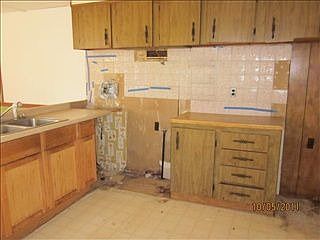3rd image of 24438 72nd St