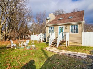 2754 Allegheny Dr, Blakeslee, PA 18610