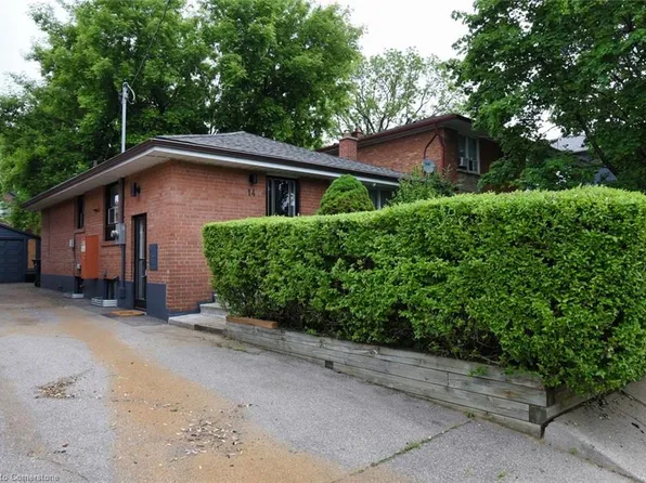 14 Jellicoe Ave, Toronto, ON M8W 1W1