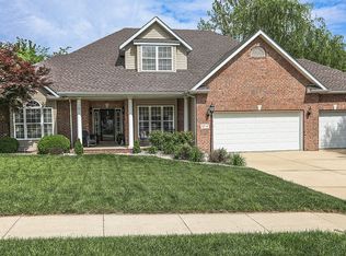 6221 Timberwolfe Dr, Glen Carbon, IL