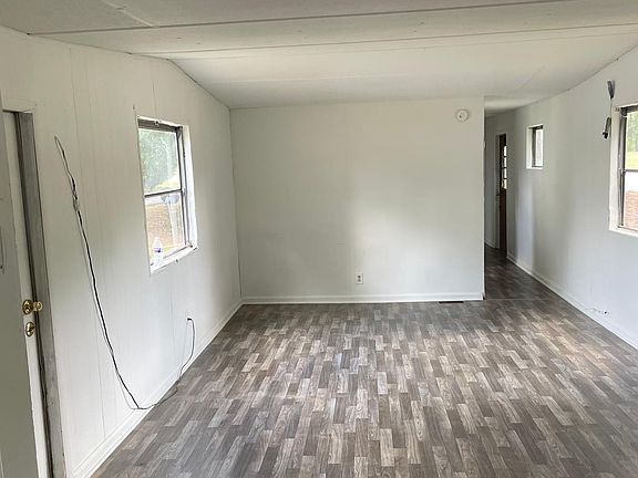 4th image of 101 Park Dr