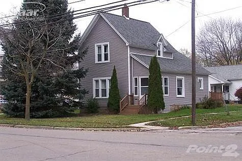 513 N Oak St photo 1