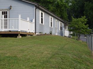 27 Orchard Branch Rd, Chapmanville, WV 25508
