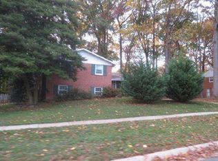 1122 Cresthaven Dr, Silver Spring, MD 20903