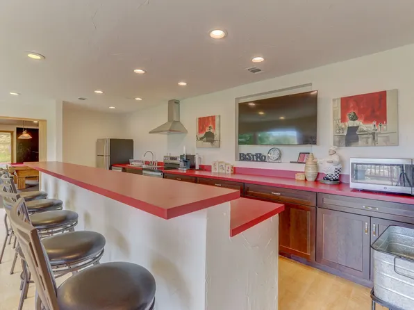Summit View Village Apartments