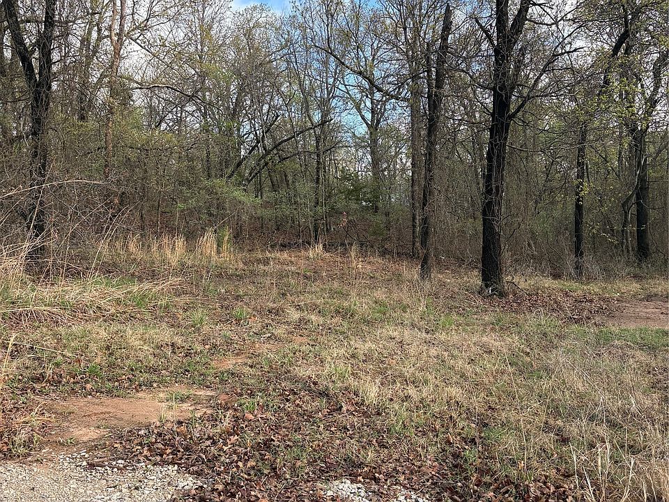 1st image of 17 Holiday Rd