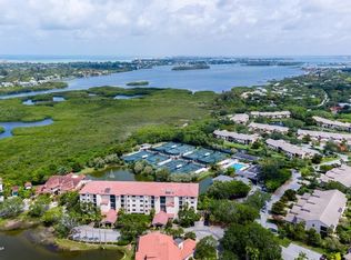 5400 Eagles Point Cir APT 205, Sarasota, FL 34231