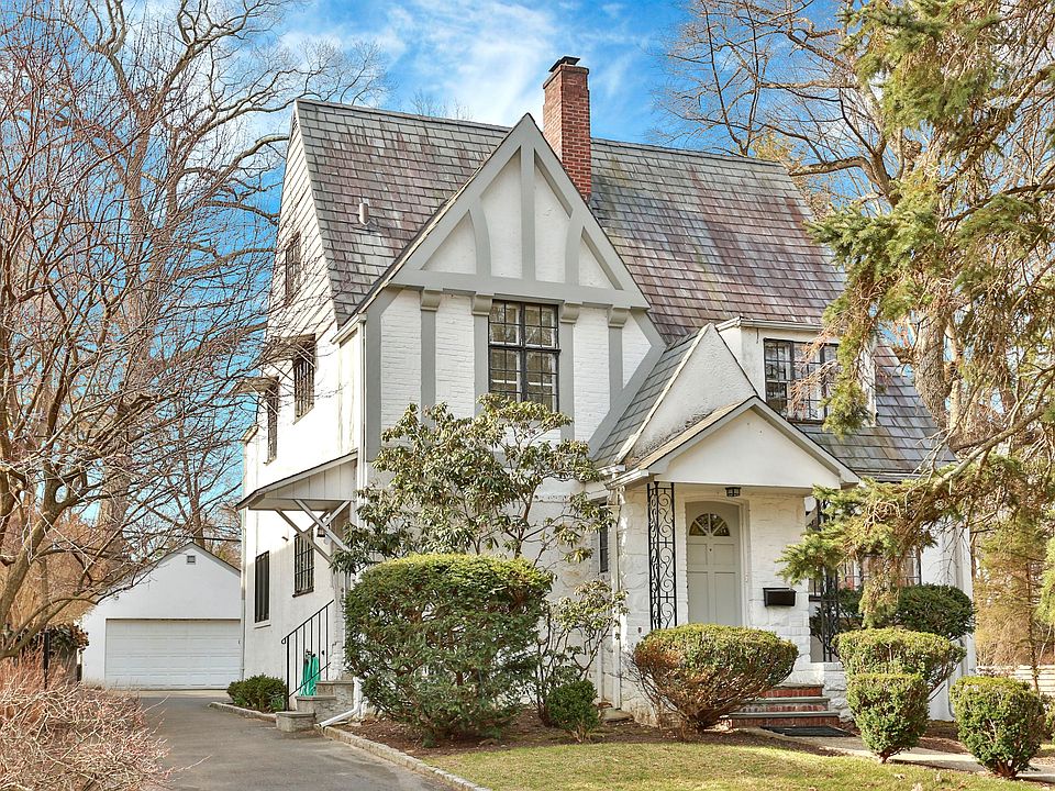 1st image of 140 Hunter Ave