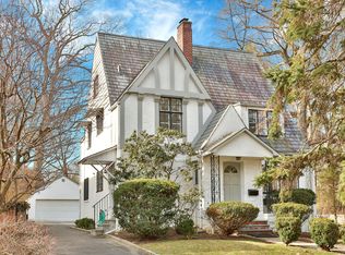 140 Hunter Ave, Sleepy Hollow, NY 10591