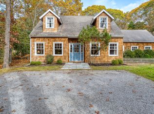 69 Manor Ln N, East Hampton, NY 11937