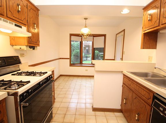 2nd image of 13535 S Lamon Ave APT 101