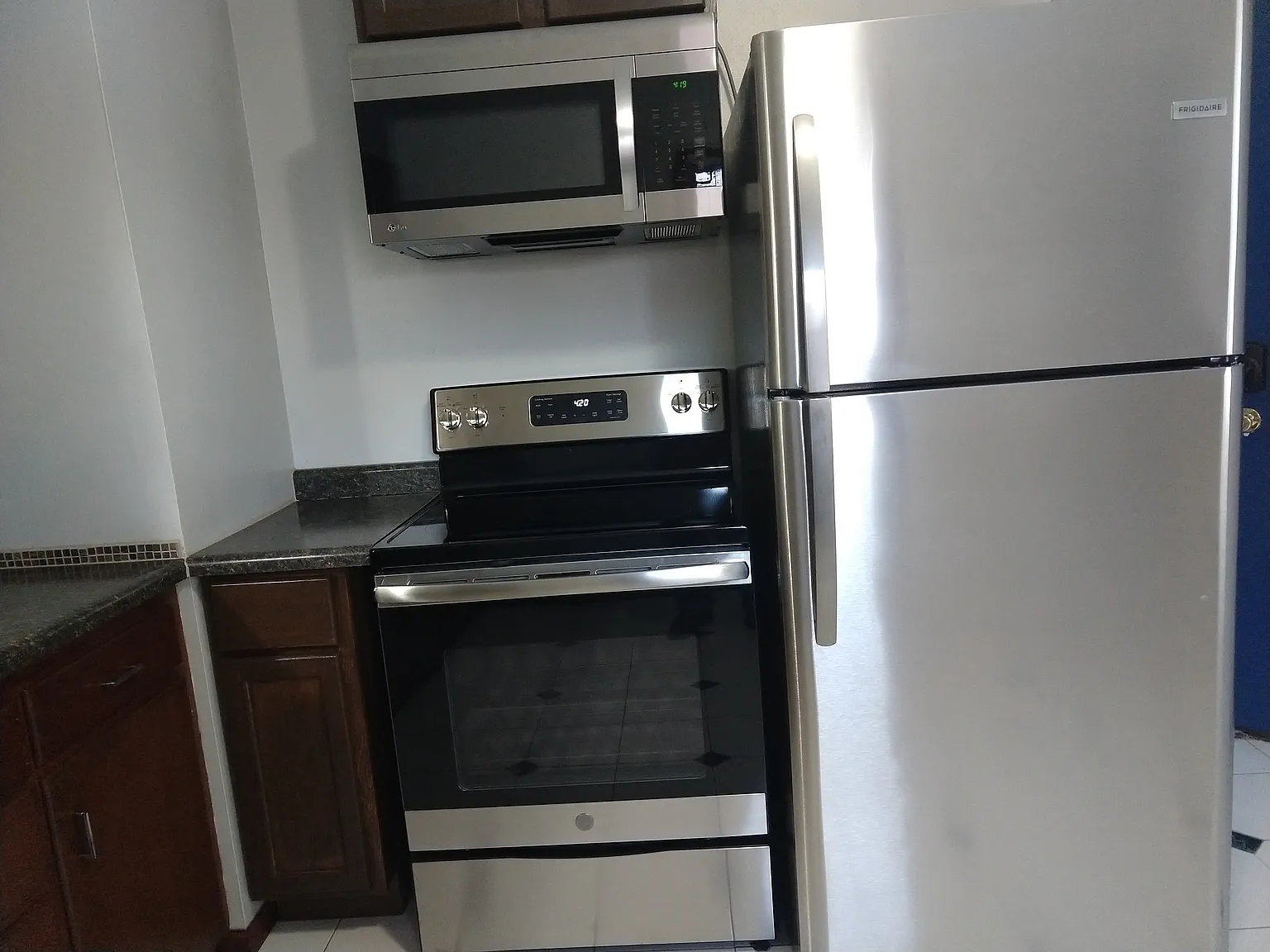 2 bed, 820 sqft, $970 — Photo 3