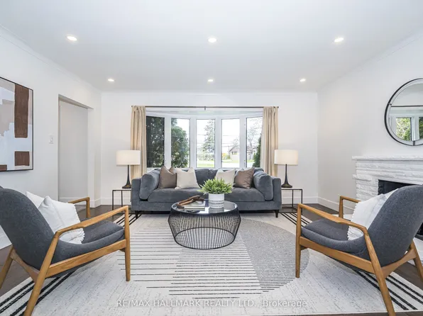 89 Scarborough Heights Blvd, Toronto, ON M1M 2V5