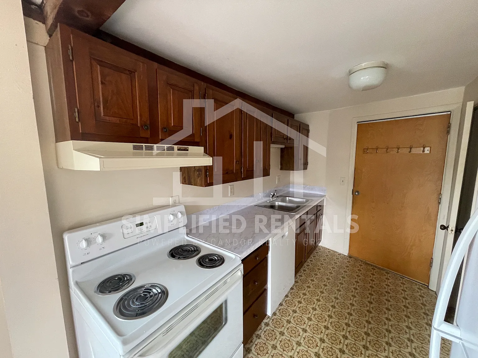 Sofield Apartments — Photo 2