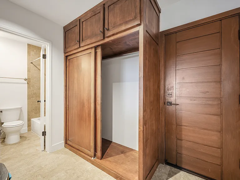1832 Purdue Ave #205 — Photo 9