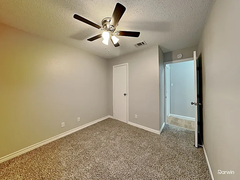 328 Teakwood Ln — Photo 13