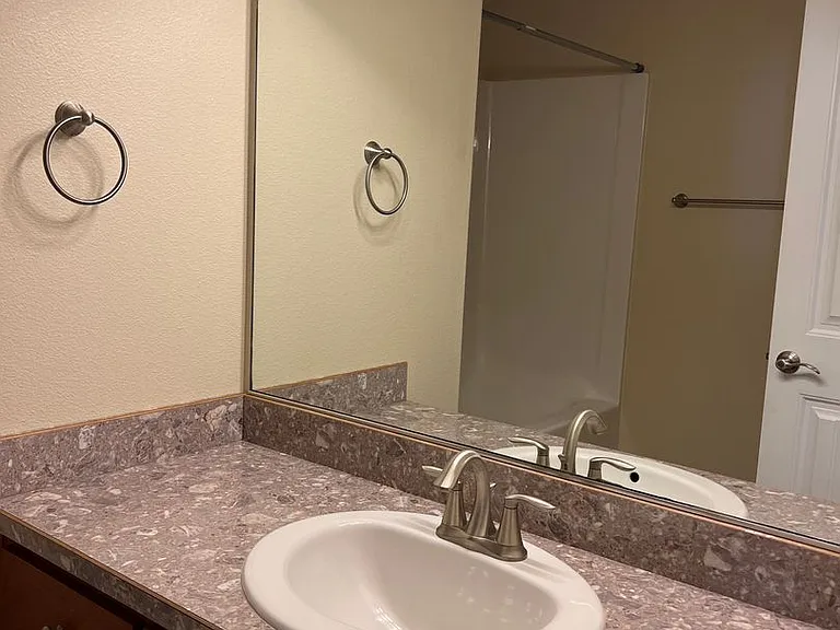 417 SW Pemberly Loop — Photo 15