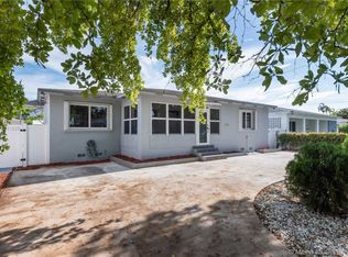 1923 Dewey St, Hollywood, FL 33020