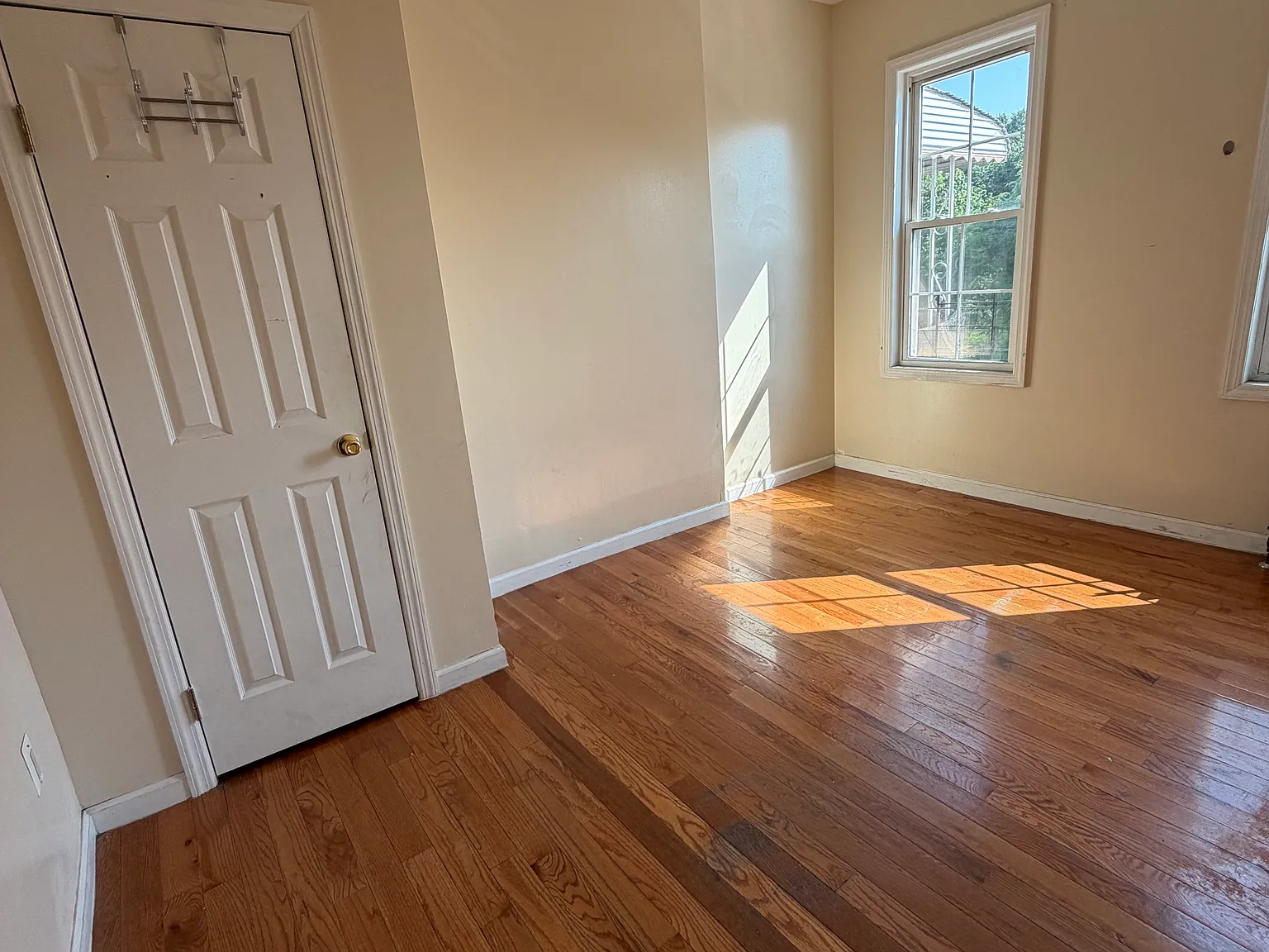 3 bed, $2,900 — Photo 3