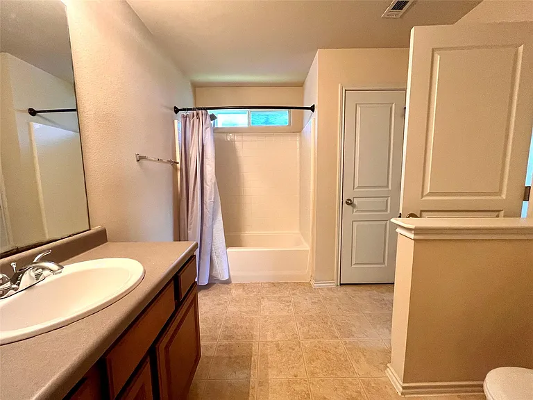 11505 Burton St — Photo 10