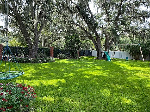 5th image of 181 Shannon Oaks Dr