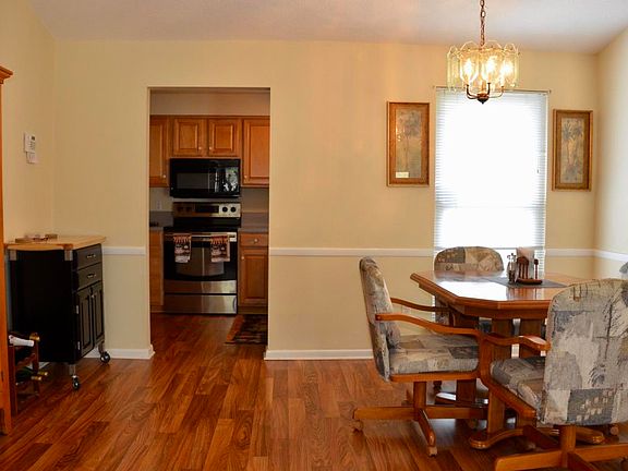 4th image of 8610 Boxberry Ln