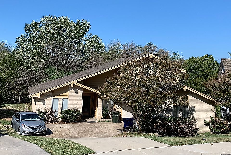 1st image of 1609 Camero Dr