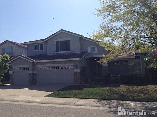 1st image of 216 Oxleigh Way