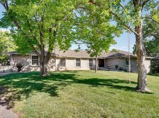 7 Glenview Dr, Littleton, CO 80123