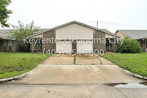 920 SW 97th St Photo 1