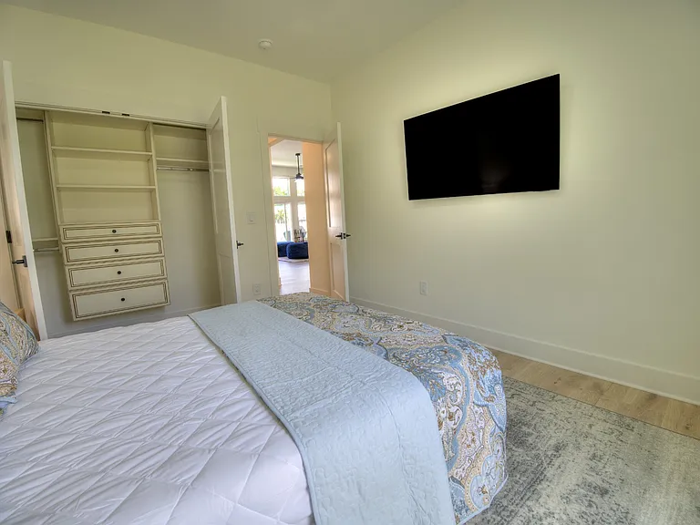 4385 Kinlaw St — Photo 32