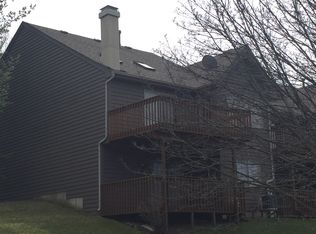 941 Millcreek Cir, Elgin, IL 60123