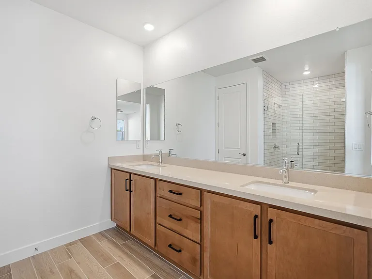 21435 W Meadowbrook Ave — Photo 23