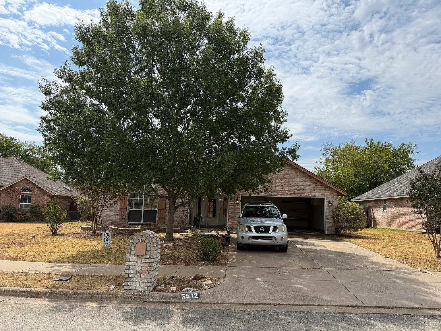 3 bed, 1445 sqft, $2,300 — Photo 1
