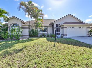 2313 Appaloosa Cir, Sarasota, FL 34240