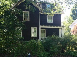 33 Oakland Rd, Brookline, MA 02445